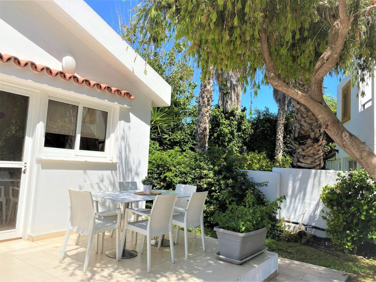 Fig Tree Z Holiday Resort Paralimni Exterior photo