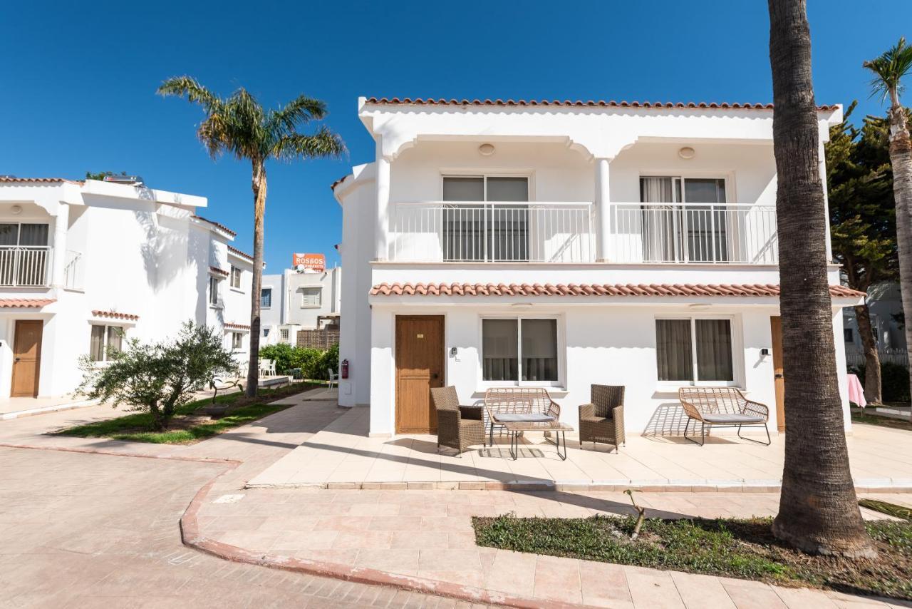 Fig Tree Z Holiday Resort Paralimni Exterior photo