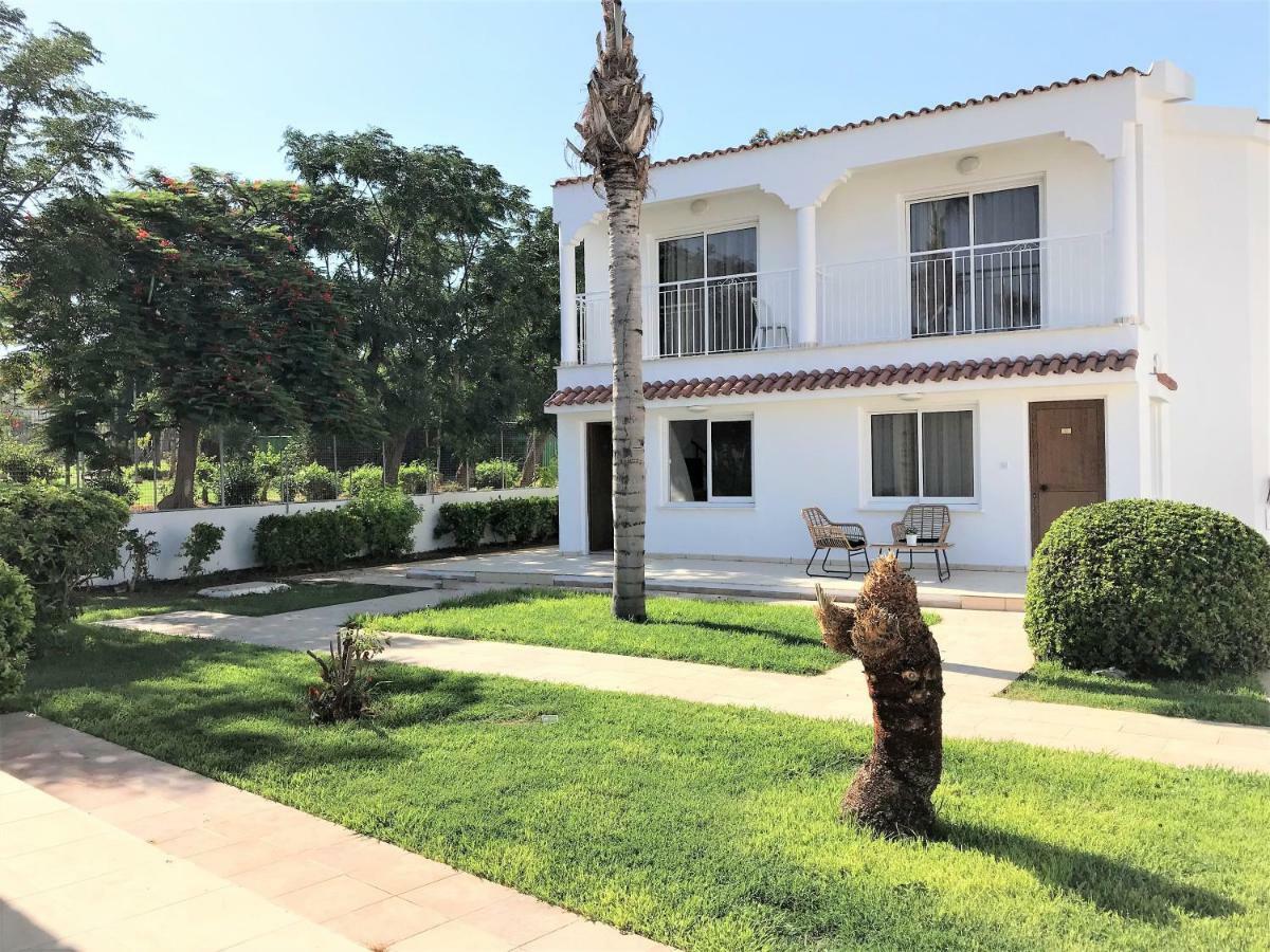 Fig Tree Z Holiday Resort Paralimni Exterior photo